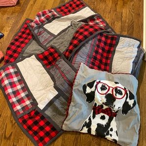 Pottery barn kids full/queen quilt and pillow sham set